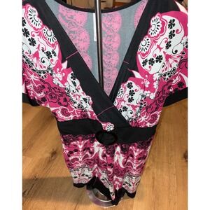 Vintage Gitano Women's XL V-Neck Tunic Top Pink‎ Black White Floral Print Casual